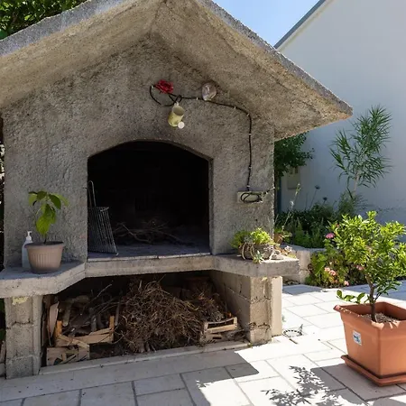 Apartment With A Parking Space Sumpetar, Omis - 9436