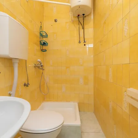 Apartman With Parking Space Sumpetar, Omis - 9436 *
