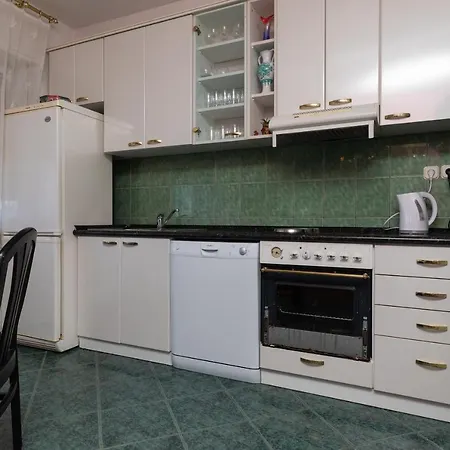 Apartment With A Parking Space Sumpetar, Omis - 9436 Sumpetar