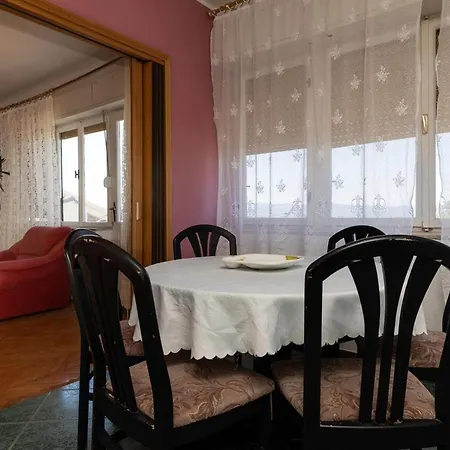 With Parking Space Sumpetar, Omis - 9436 Appartement *