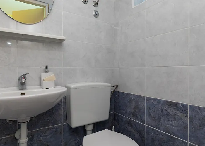 With Parking Space Sumpetar, Omis - 9436 Appartement Sumpetar